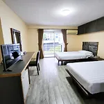Watana Hotel